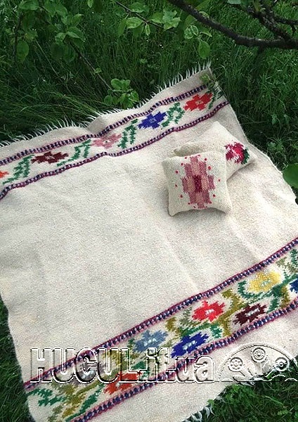 Ліжник «Буковинський килим»