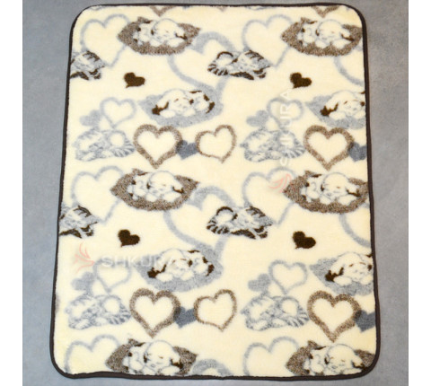 Children's wool blanket. Cats and dogs