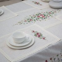 Embroidered runner "Provence"