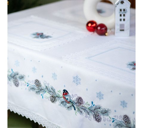 New Year's tablecloth "Bullfinches"
