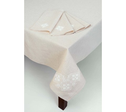 Embroidered tablecloth "White Flowers"