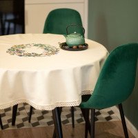 Вишита скатертина кругла