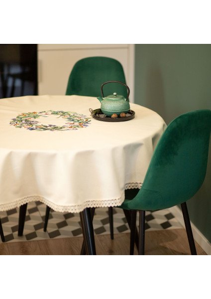 Embroidered round tablecloth